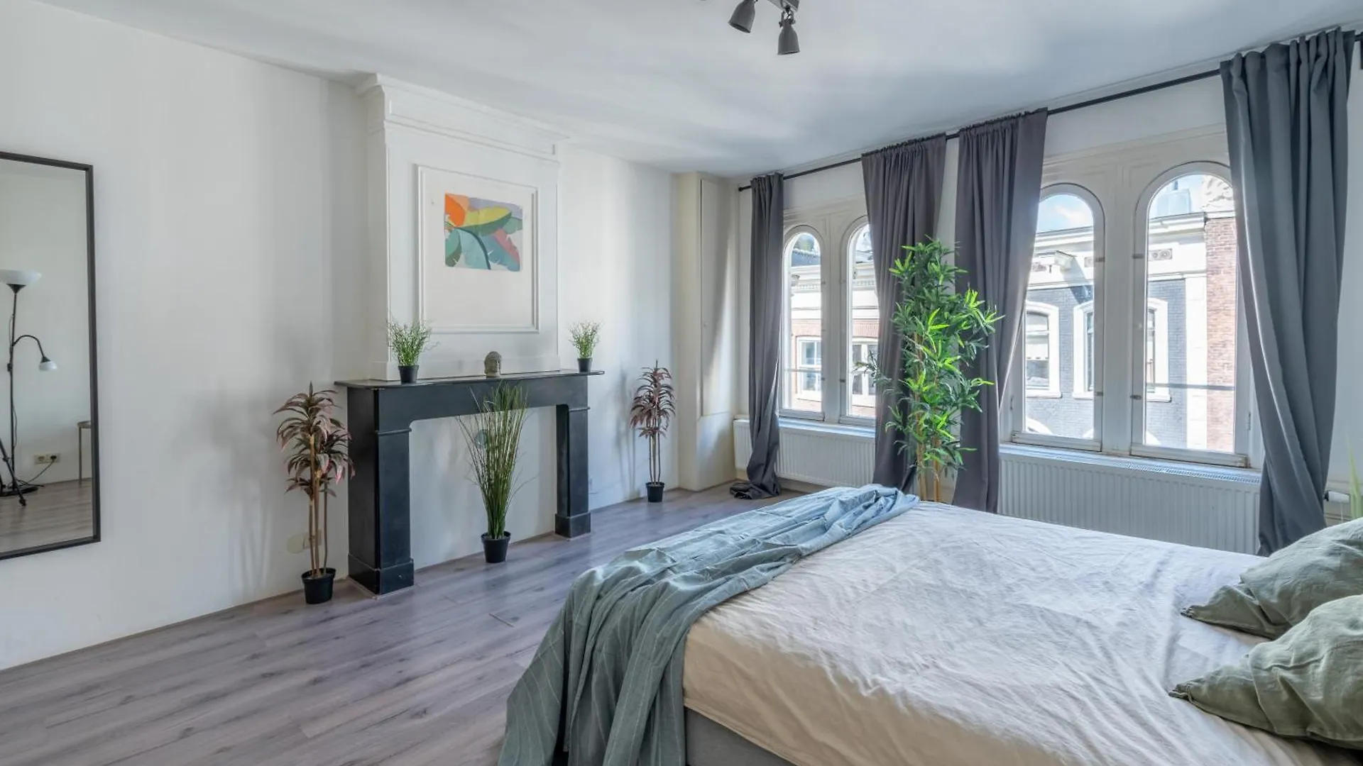 Penthouse Amsterdam Dam Square Hotell 0*,  Nederländerna